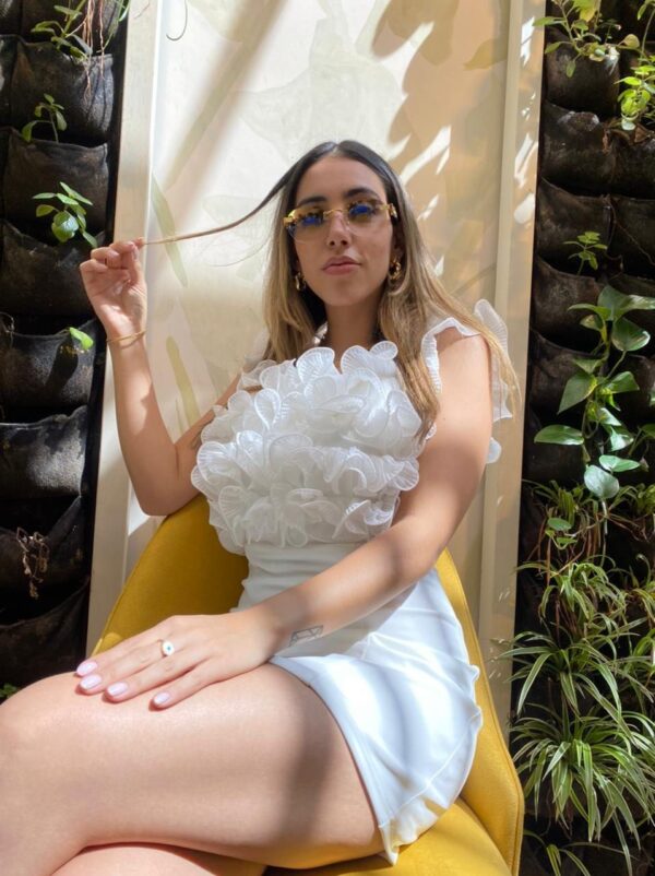 white ruffle mini dress - Imagen 3