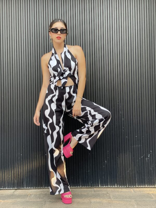 Jumpsuit Negro y Blanco - Imagen 3