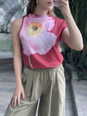Blusa Asimetrica Burgundy Flor