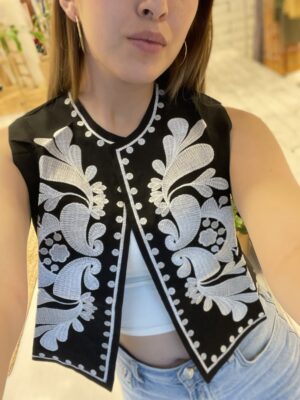 Chaleco Boho Bordado Black & White