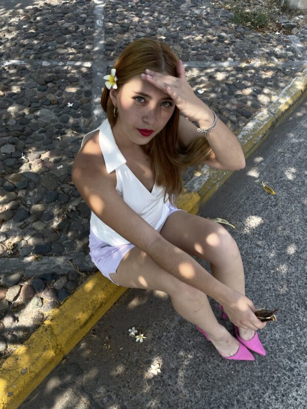 Blusa Blanca de Cuello Halter