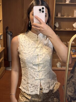 Blusa Hueso Encaje tipo Napoleon
